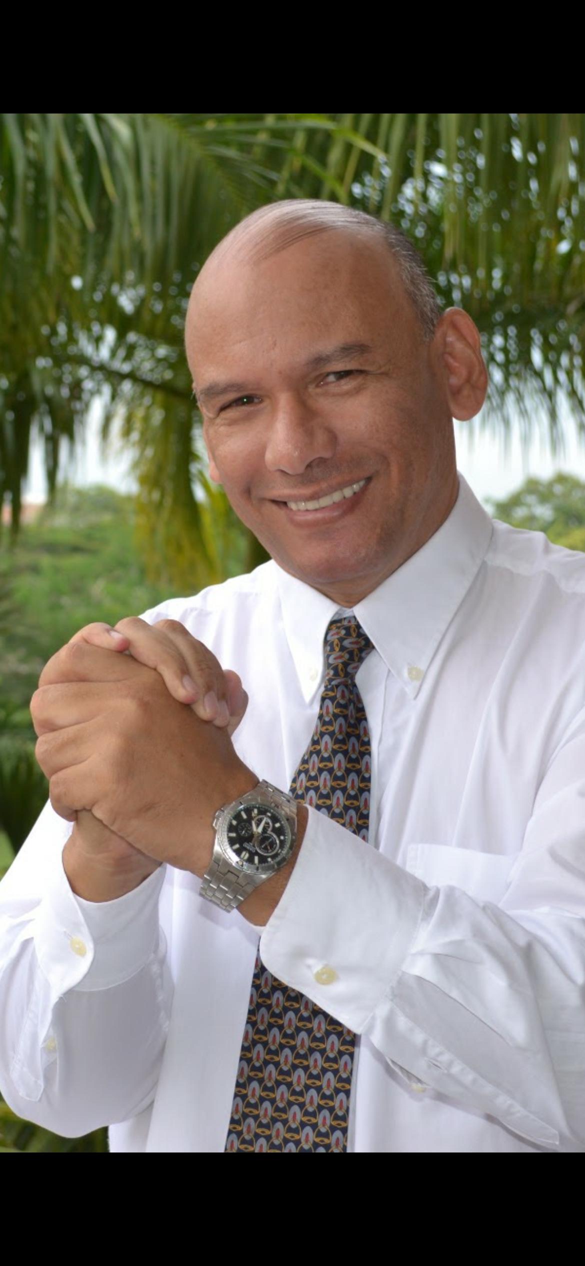Dr. Jaime Acosta